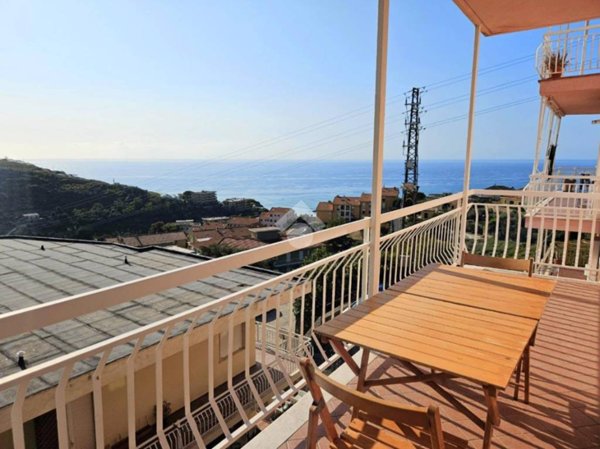 appartamento in vendita a Santo Stefano al Mare