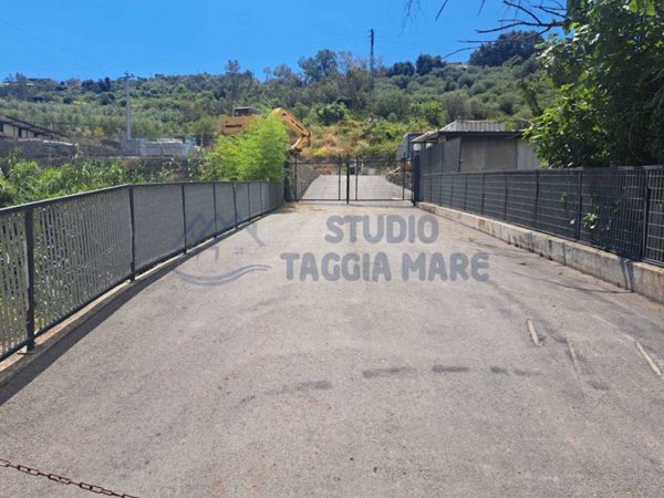 capannone in vendita a Santo Stefano al Mare