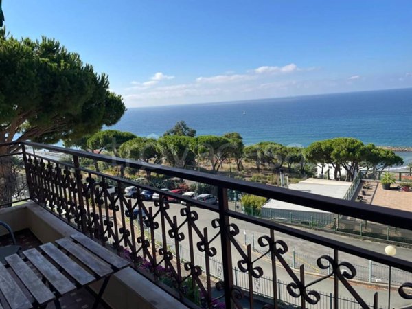 appartamento in vendita a Santo Stefano al Mare