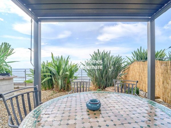 casa indipendente in vendita a Santo Stefano al Mare