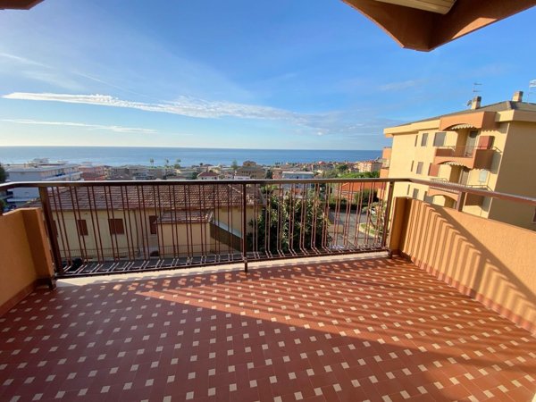 appartamento in vendita a Santo Stefano al Mare