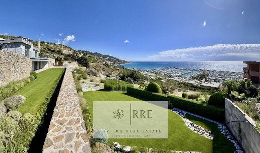 casa indipendente in vendita a Santo Stefano al Mare