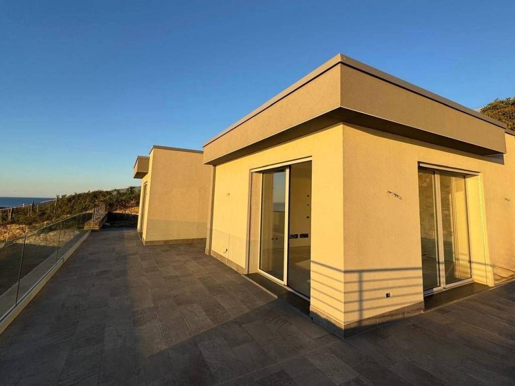 appartamento in vendita a Santo Stefano al Mare