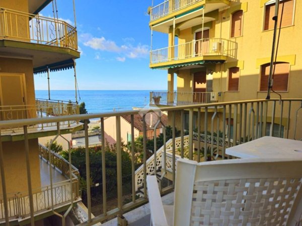 appartamento in vendita a Santo Stefano al Mare