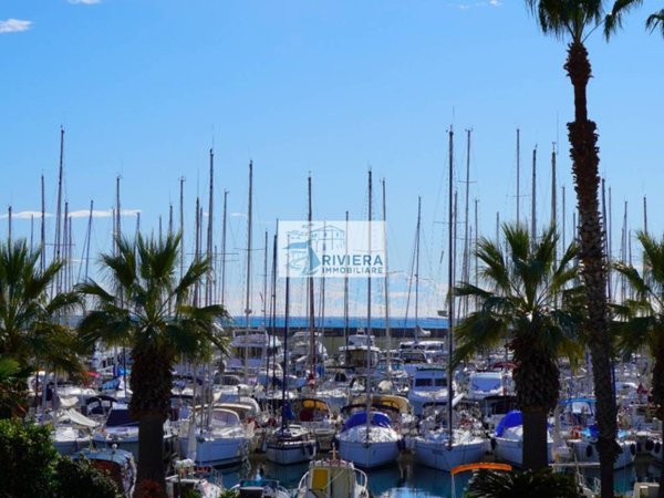 appartamento in vendita a Santo Stefano al Mare