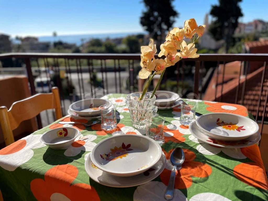 appartamento in vendita a Santo Stefano al Mare