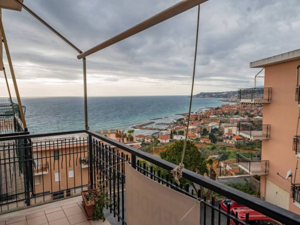 appartamento in vendita a Santo Stefano al Mare