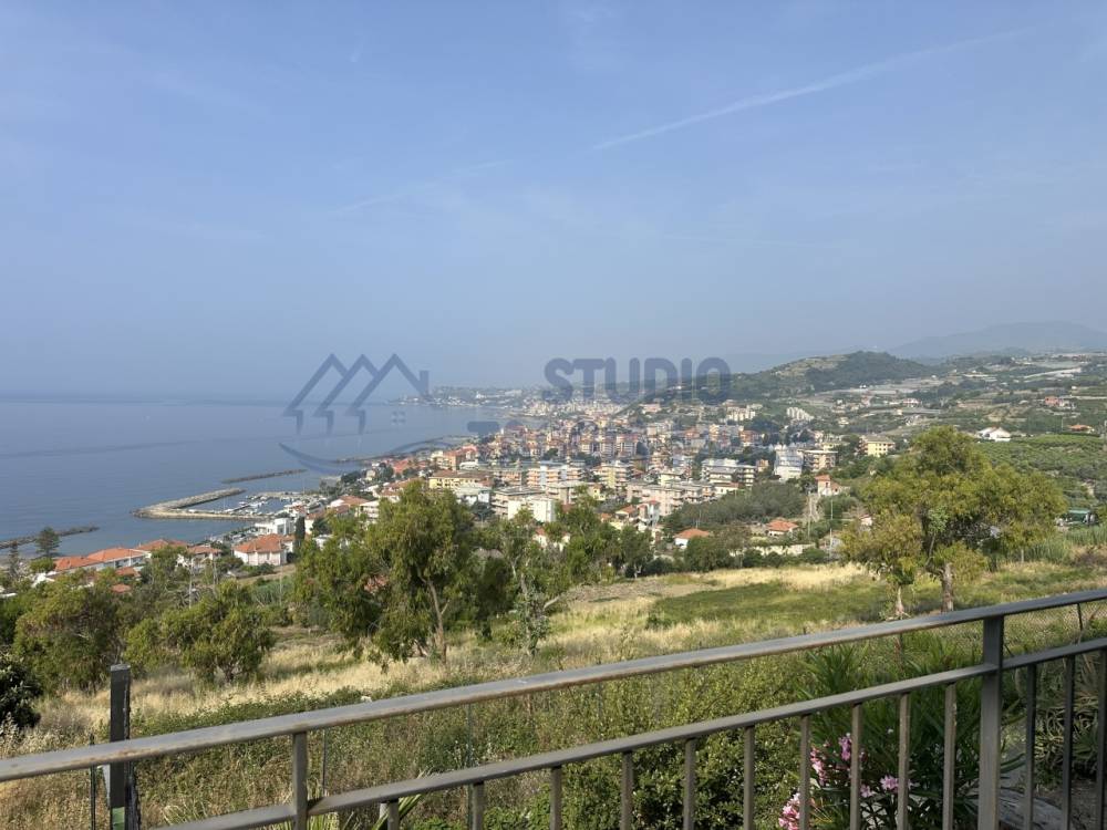 appartamento in vendita a Santo Stefano al Mare