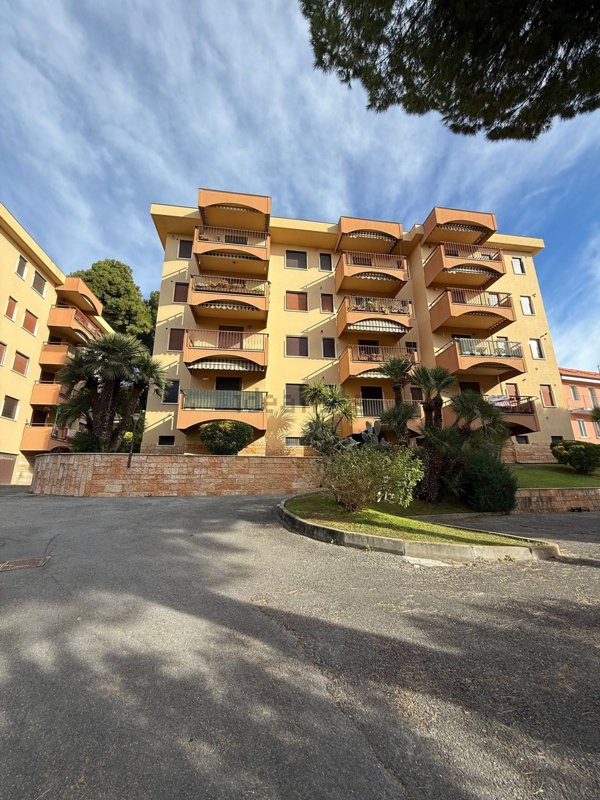 appartamento in vendita a Santo Stefano al Mare