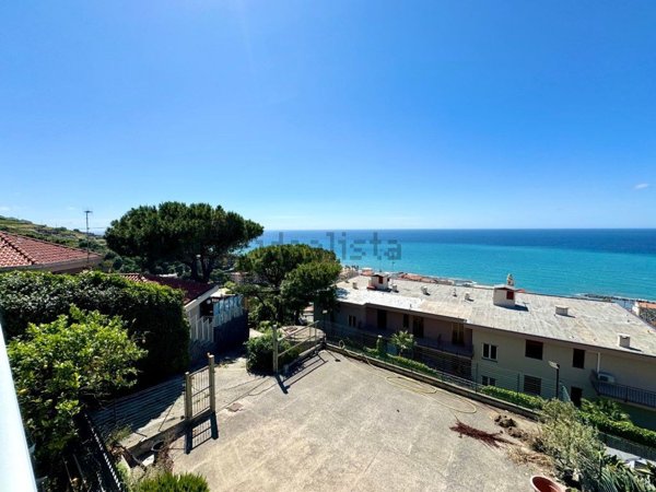 appartamento in vendita a Santo Stefano al Mare