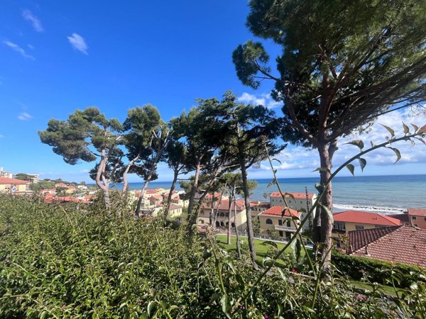 appartamento in vendita a Santo Stefano al Mare