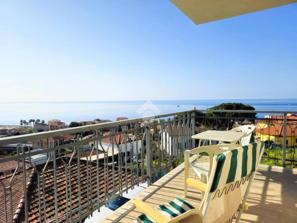 appartamento in vendita a Santo Stefano al Mare