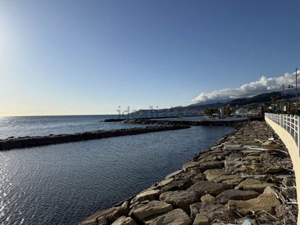 appartamento in vendita a Santo Stefano al Mare