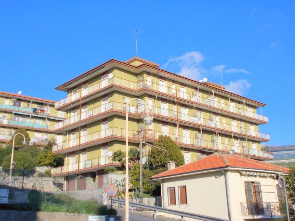 appartamento in vendita a Santo Stefano al Mare
