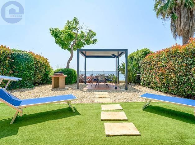 appartamento in vendita a Santo Stefano al Mare