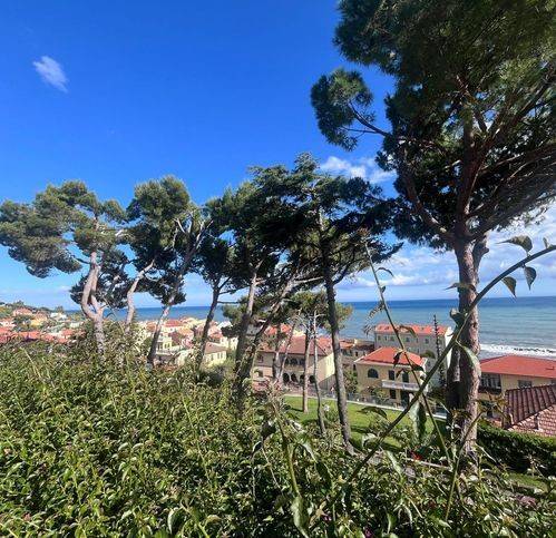 appartamento in vendita a Santo Stefano al Mare