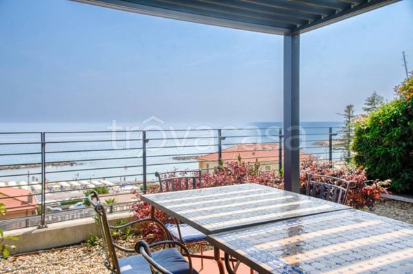 appartamento in vendita a Santo Stefano al Mare