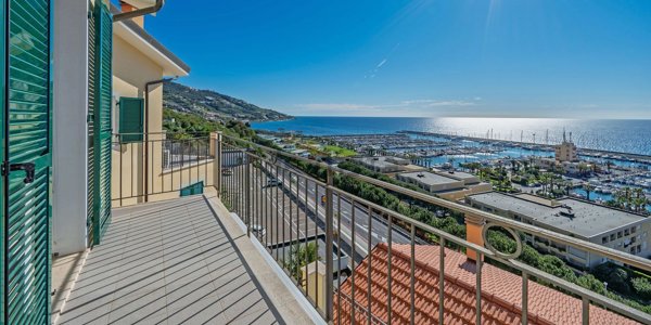 appartamento in vendita a Santo Stefano al Mare