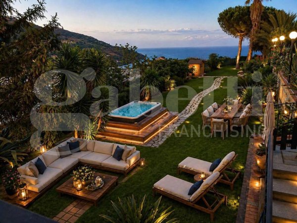 casa indipendente in vendita a Santo Stefano al Mare