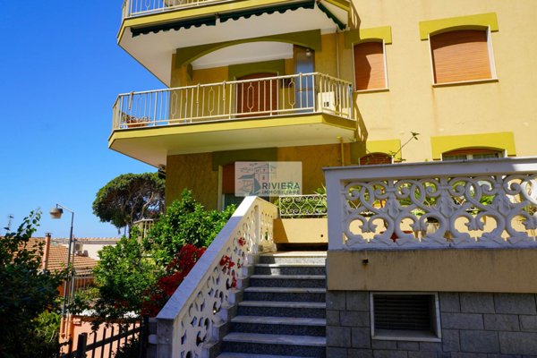 appartamento in vendita a Santo Stefano al Mare