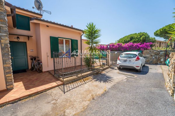 casa indipendente in vendita a Santo Stefano al Mare