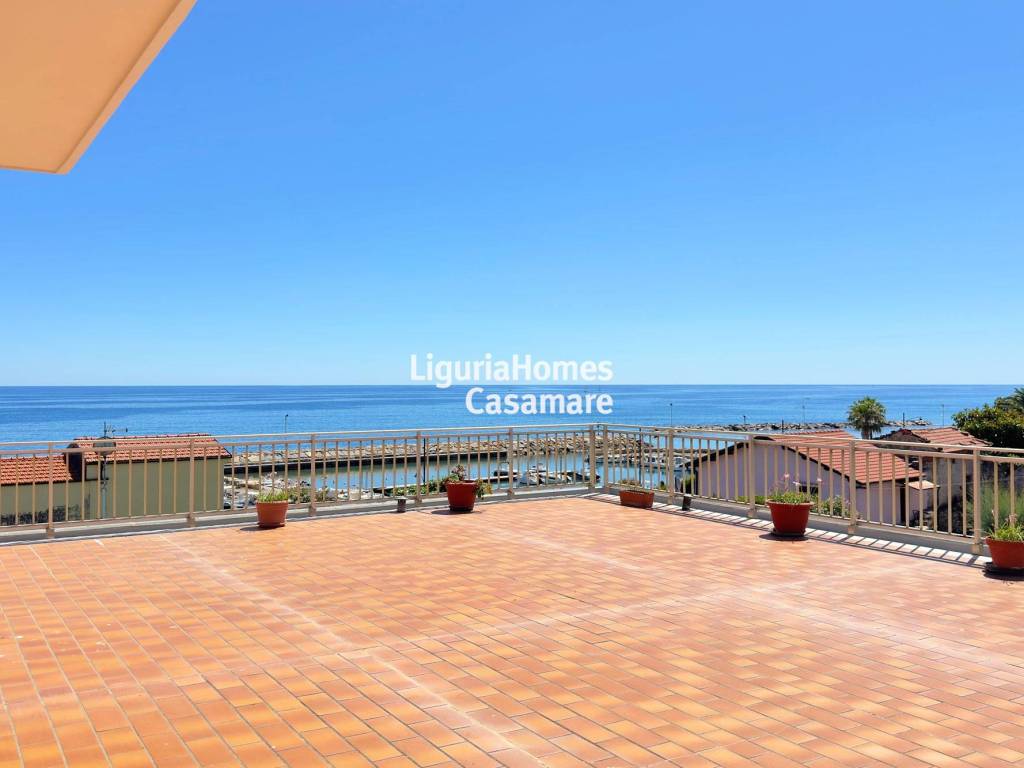 appartamento in vendita a Santo Stefano al Mare