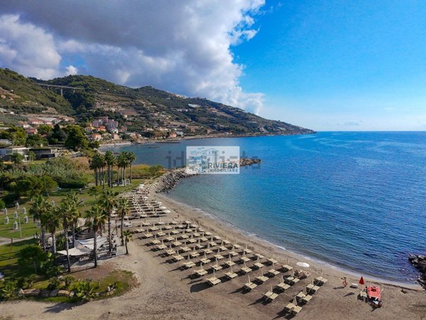 appartamento in vendita a Santo Stefano al Mare
