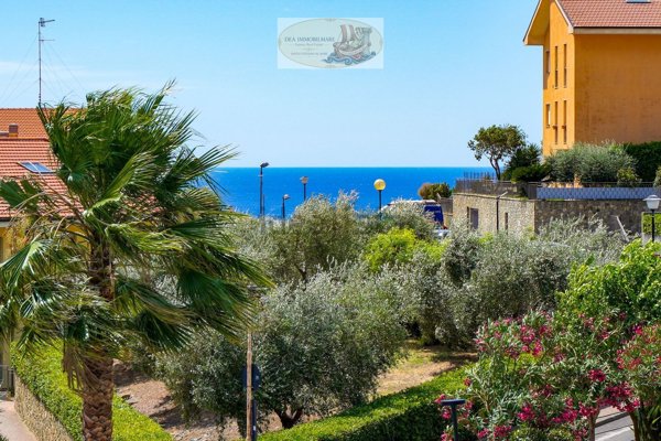 appartamento in vendita a Santo Stefano al Mare