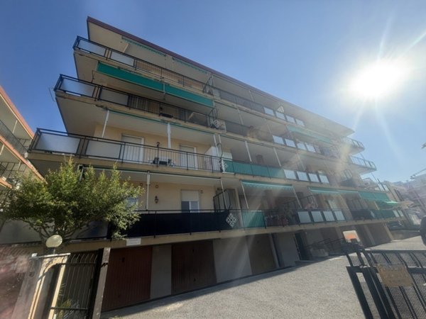 appartamento in vendita a Santo Stefano al Mare
