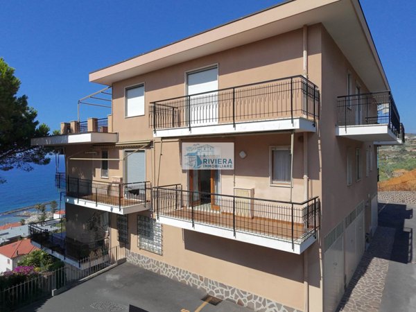 appartamento in vendita a Santo Stefano al Mare