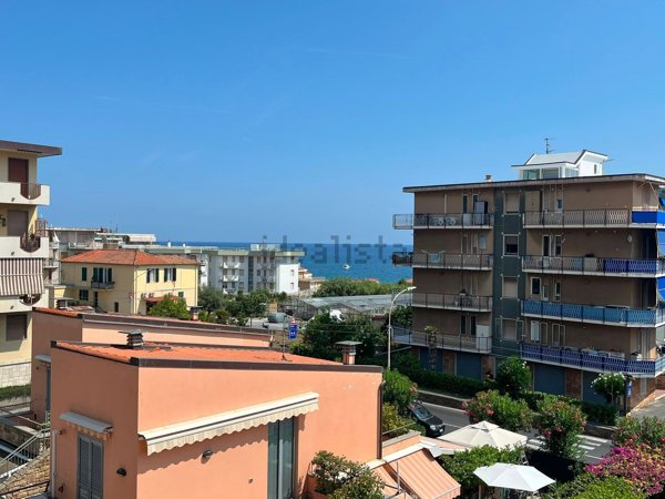 appartamento in vendita a Santo Stefano al Mare