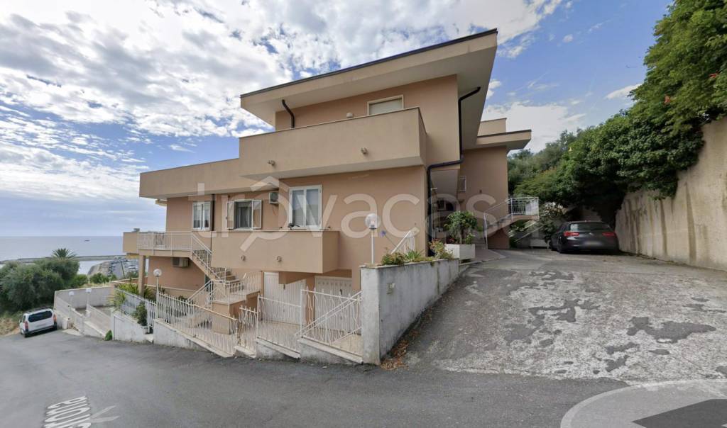 appartamento in vendita a Santo Stefano al Mare