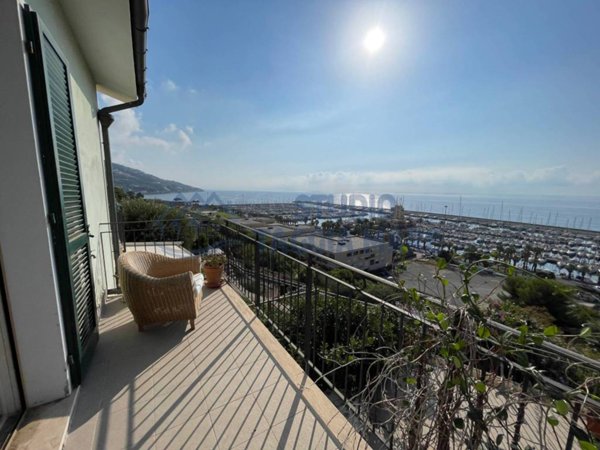 appartamento in vendita a Santo Stefano al Mare