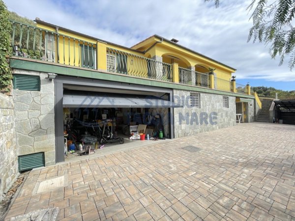 casa indipendente in vendita a Santo Stefano al Mare