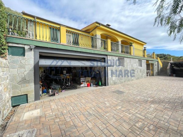 casa indipendente in vendita a Santo Stefano al Mare