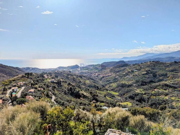 casa indipendente in vendita a Seborga