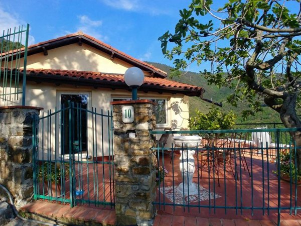 casa indipendente in vendita a Seborga