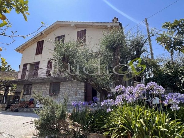 casa indipendente in vendita a Seborga