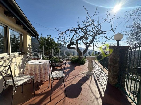 casa indipendente in vendita a Seborga