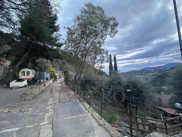 casa indipendente in vendita a Seborga