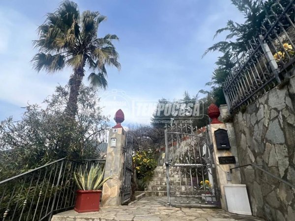 casa indipendente in vendita a Seborga