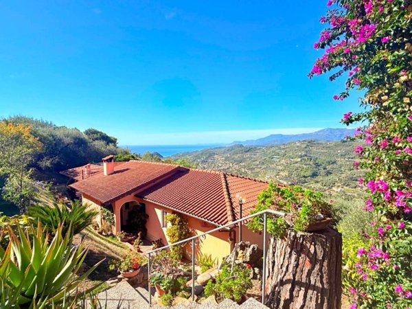 casa indipendente in vendita a Seborga