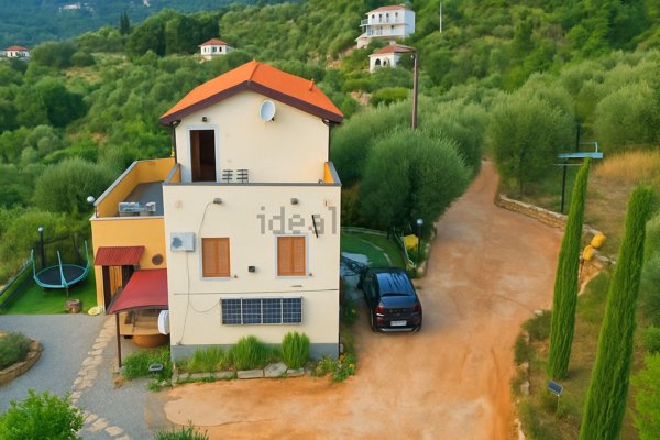 casa indipendente in vendita a Seborga
