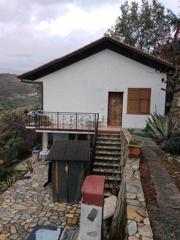 casa indipendente in vendita a Seborga