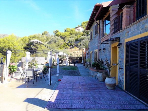 casa indipendente in vendita a Seborga