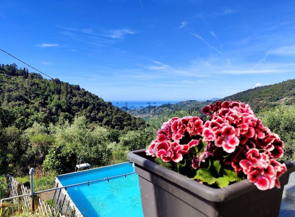 casa indipendente in vendita a Seborga