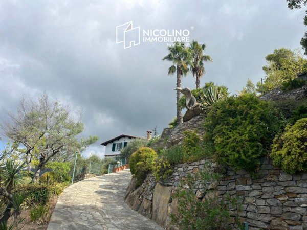 casa indipendente in vendita a Seborga