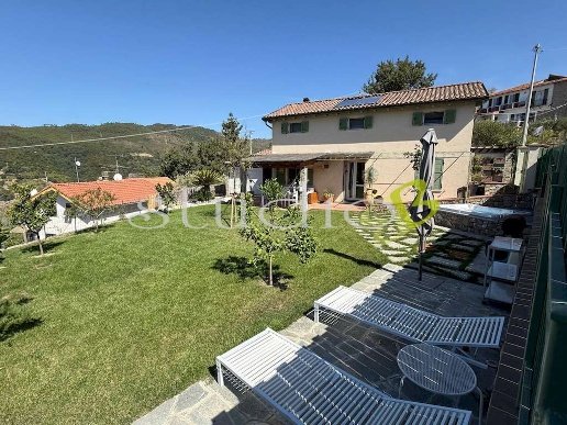casa indipendente in vendita a Seborga