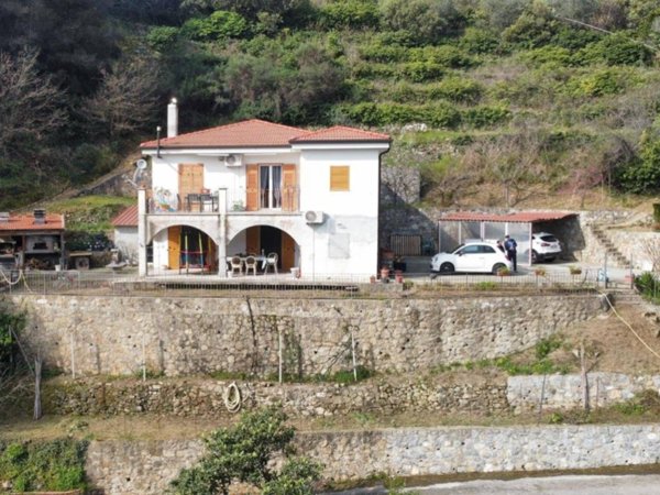 casa indipendente in vendita a Soldano
