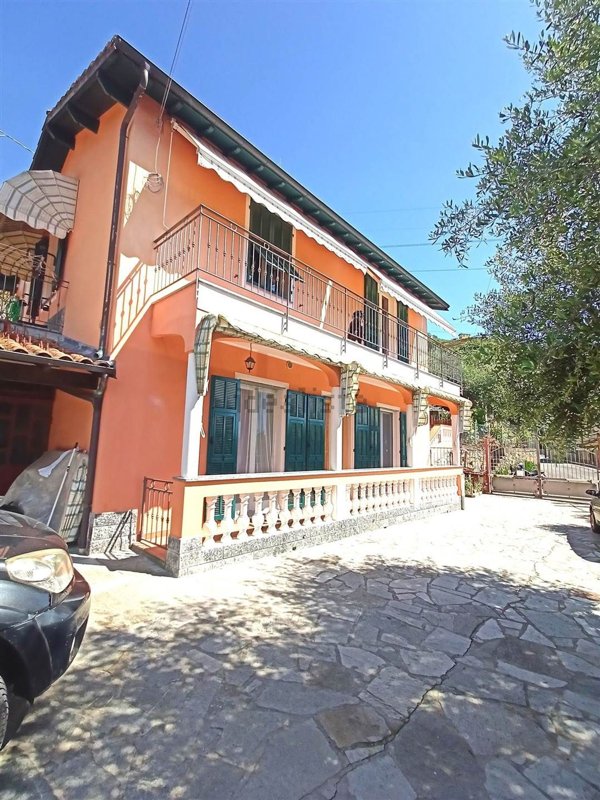 casa indipendente in vendita a Soldano